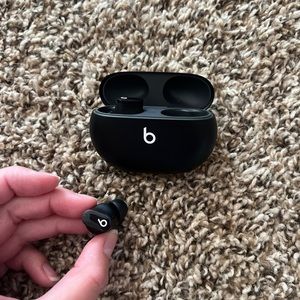 Wireless Studio Beats